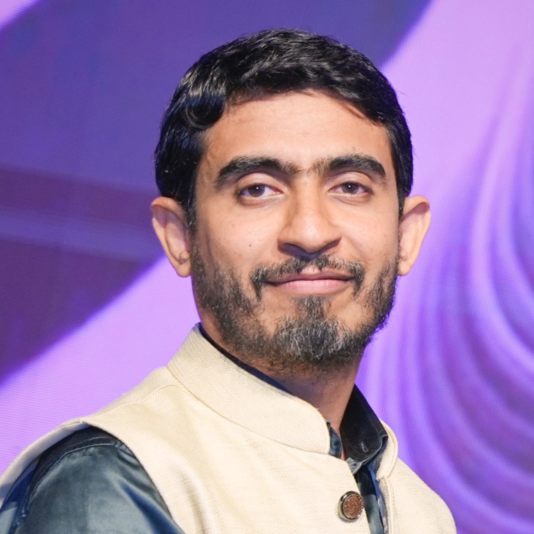 Ar. Mueen Haris